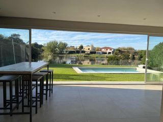 Foto 16 de Casa en venta - 3 Dormitorios 3 Baños - Mar del Plata