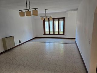 Foto 7 de Venta casa 4 ambientes con patio, Mar del Plata