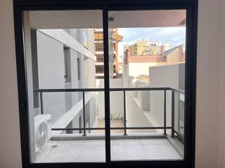 Foto 6 de 55 m² Super Luminoso a Estr en Villa Urquiza con Balcón y Excelentes Detalles.
