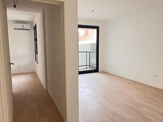Foto 3 de 55 m² Super Luminoso a Estr en Villa Urquiza con Balcón y Excelentes Detalles.