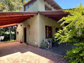 Foto 6 de Alquiler - Casa dos dormis, pileta y jardín en Roldán