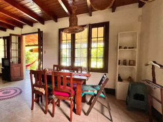Foto 15 de Alquiler - Casa dos dormis, pileta y jardín en Roldán