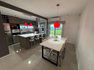 Foto 4 de Casa en venta - 1 Dormitorio 1 Baño - La Plata