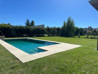 Foto 5 de Casa con pileta en venta - San Eduardo  - Pilar del Este - Pilar