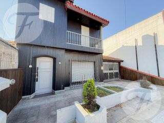 Foto 38 de Casa en Alquiler – 4 Amb.   Habitación de Servicio – Castelar Sur – Av. Zeballos