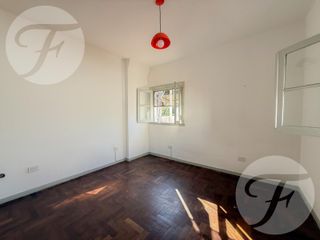 Foto 24 de Casa en Alquiler – 4 Amb.   Habitación de Servicio – Castelar Sur – Av. Zeballos