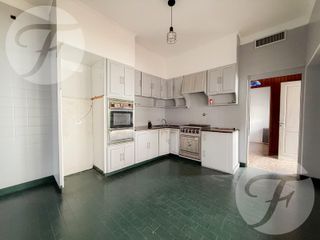 Foto 8 de Casa en Alquiler – 4 Amb.   Habitación de Servicio – Castelar Sur – Av. Zeballos