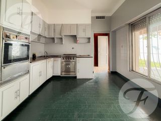 Foto 10 de Casa en Alquiler – 4 Amb.   Habitación de Servicio – Castelar Sur – Av. Zeballos
