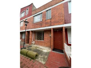 Foto 2 de ARRIENDO CASA 152 EN BOSQUES DE TIERRA GRATA