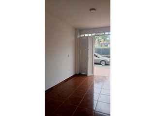 Foto 1 de Alquiler de local o apartaestudio La Floresta Oriente Cali (GH)