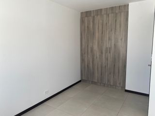 Foto 10 de Renta casa moderna 3 dormitorios, sector Puembo