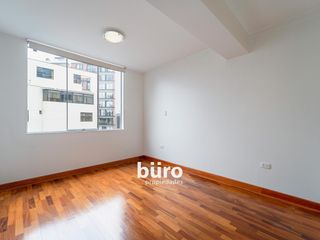Foto 4 de LINDO DEPARTAMENTO EN VENTA DE 3 DORMITORIOS EN ZONA CENTRICA EN MIRAFLORES