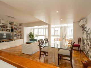 Foto 7 de VENTA 4 AMB  RECOLETA