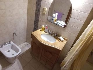 Foto 19 de VENTA SEMIPISO 3 DORM 2 BAÑOS Y 2 BALCONES CENTRO