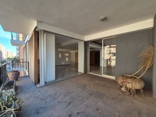 Foto 33 de VENTA PISO AVENIDA COLÓN BALCON FRENTE