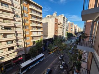 Foto 36 de VENTA PISO AVENIDA COLÓN BALCON FRENTE
