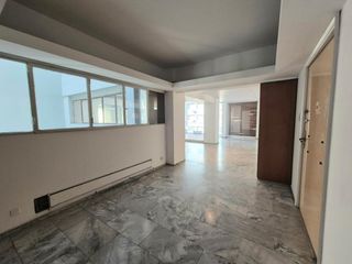 Foto 23 de VENTA PISO AVENIDA COLÓN BALCON FRENTE