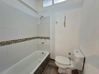 Foto 12 de VENTA PISO AVENIDA COLÓN BALCON FRENTE