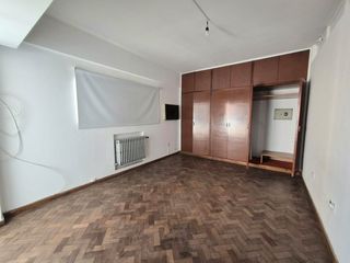 Foto 16 de VENTA PISO AVENIDA COLÓN BALCON FRENTE