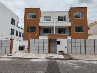 Foto 4 de Se Vende Hermoso Departamento de 2 Dorm. La Armenia 1 Valle de Los Chillos