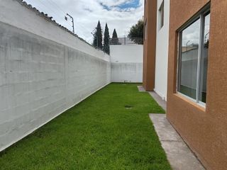 Foto 7 de Se Vende Hermoso Departamento de 2 Dorm. La Armenia 1 Valle de Los Chillos