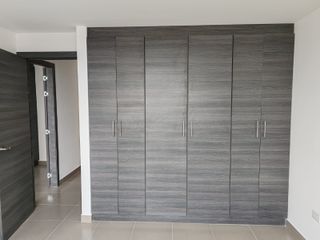 Foto 18 de Se Vende Hermoso Departamento de 2 Dorm. La Armenia 1 Valle de Los Chillos