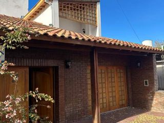 Foto 1 de Propiedad Espaciosa y Bien Ubicada – Ideal Inversión Familiar