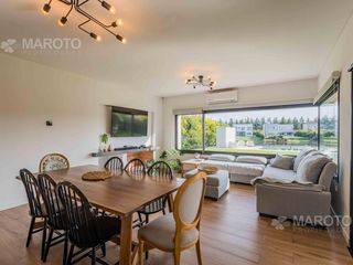 Foto 6 de CASA EN VENTA AL AGUA EN SAN MATIAS - CUATRO DORMITORIOS -