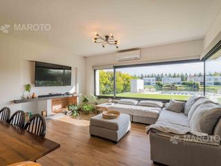 Foto 11 de CASA EN VENTA AL AGUA EN SAN MATIAS - CUATRO DORMITORIOS -