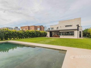 Foto 45 de CASA EN VENTA AL AGUA EN SAN MATIAS - CUATRO DORMITORIOS -