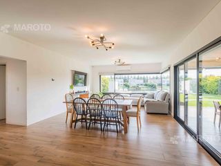 Foto 7 de CASA EN VENTA AL AGUA EN SAN MATIAS - CUATRO DORMITORIOS -