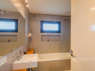 Foto 20 de CASA EN VENTA AL AGUA EN SAN MATIAS - CUATRO DORMITORIOS -