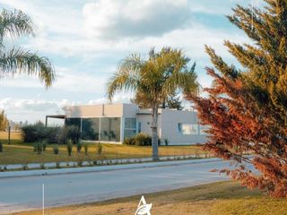 Foto 2 de Venta - Lote en La Alameda - E1