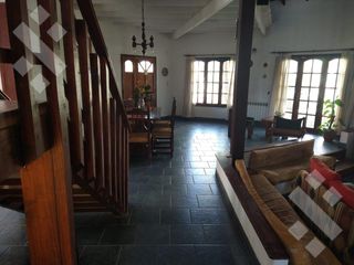 Foto 8 de VENTA CASA 5 DORMITORIOS  - B° CONFLUENCIA RURAL - NEUQUEN