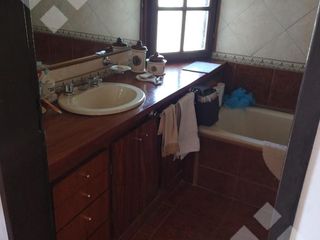 Foto 23 de VENTA CASA 5 DORMITORIOS  - B° CONFLUENCIA RURAL - NEUQUEN