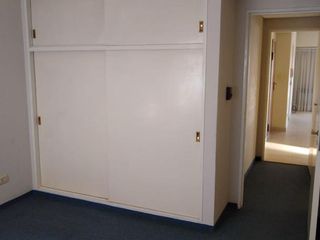 Foto 10 de Departamento de 3 ambientes con cochera cubierta. Excelente ubicación céntrica.- Banfield E