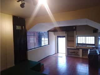 Foto 4 de Jipijapa, Local Comercial, 100m2, 2 Ambientes, 1 Baño