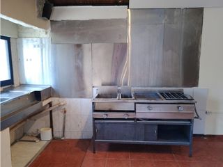 Foto 2 de Jipijapa, Local Comercial, 100m2, 2 Ambientes, 1 Baño