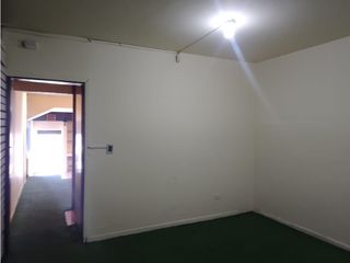 Foto 9 de Jipijapa, Local Comercial, 100m2, 2 Ambientes, 1 Baño