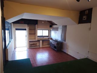 Foto 1 de Jipijapa, Local Comercial, 100m2, 2 Ambientes, 1 Baño