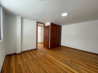 Foto 17 de Quitumbe, Casa Comercial en Venta, 362m2, 6 Ambientes