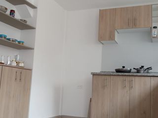 Foto 8 de SECTOR CONOCOTO - LA SALLE , EN VENTA CASA 2D + ESTUDIO, 87M2 + PATIO 10 M2