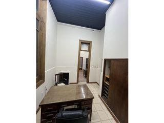 Foto 7 de Oficinas en alquiler a la calle.......