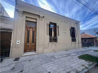 Foto 1 de Oficinas en alquiler a la calle.......