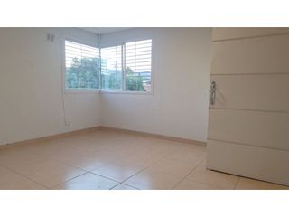 Foto 2 de OFICINA EN ALQUILER - BARRIO RAIZ