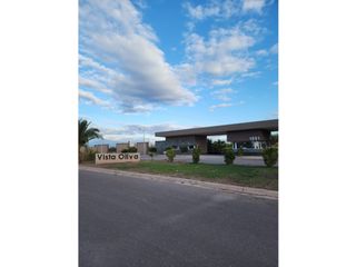 Foto 1 de INKASA INMOBILIARIA - VENDE LOTE EN BARRIO PRIVADO VISTA OLIVA