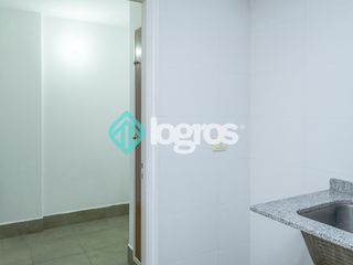 Foto 23 de Departamento en venta de 3 dormitorios con cochera en Macrocentro