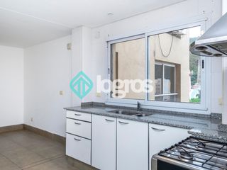 Foto 5 de Departamento en venta de 3 dormitorios con cochera en Macrocentro