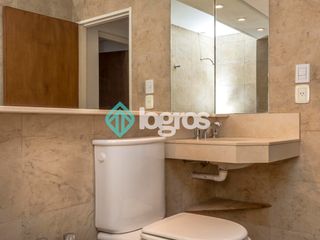 Foto 34 de Departamento en venta de 3 dormitorios con cochera en Macrocentro