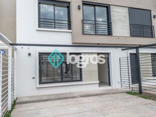 Foto 3 de Dúplex financiados en venta en Grand Bourg - Salta Capital